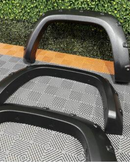 FENDER FLARE AMAROK 10+